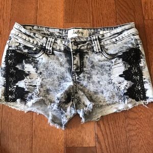 Daytrip "Capricorn" jean shorts